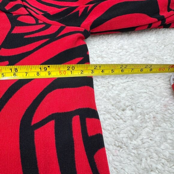 Chico's Travelers Women's Red & Black Rose Print Tunic Top, Size 2 (US L) - Picture 7 of 8